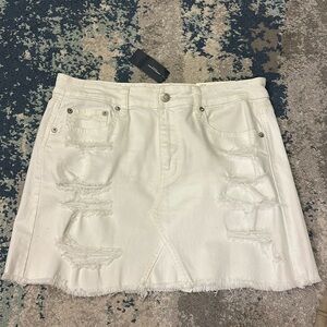 white denim skirt